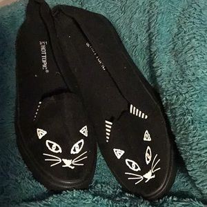 Hot Topic Cat Slip On Shoes